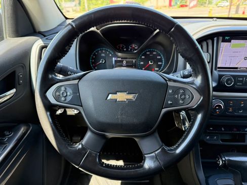 Used 2017 Chevrolet Colorado Z71 AWD/4WD image 28