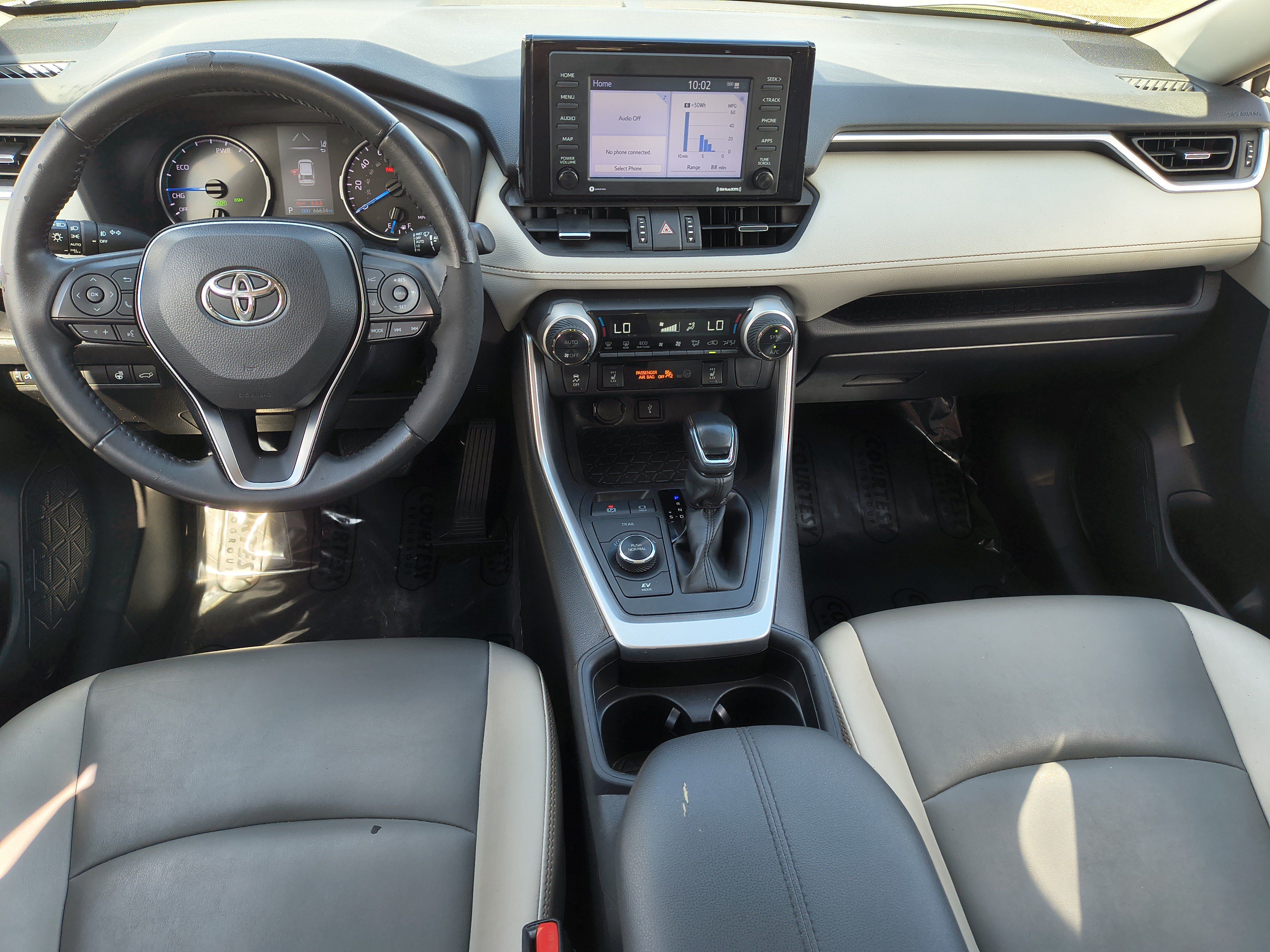 Used 2021 Toyota RAV4 XLE Premium AWD/4WD image 12