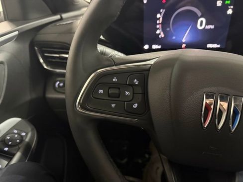 Used 2024 Buick Envista Preferred w/ Convenience I Package image 13