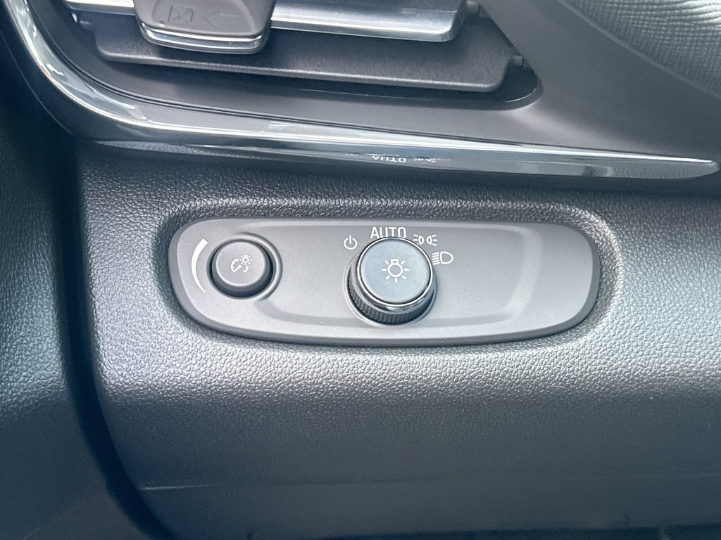 New 2026 Buick Envista Preferred w/ Convenience I Package FWD image 17