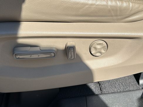 Used 2018 Honda Odyssey Touring image 12