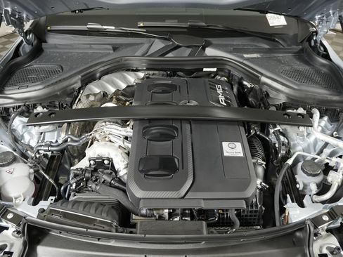 Certified 2026 Mercedes-Benz GLC 43 AMG 4MATIC image 32