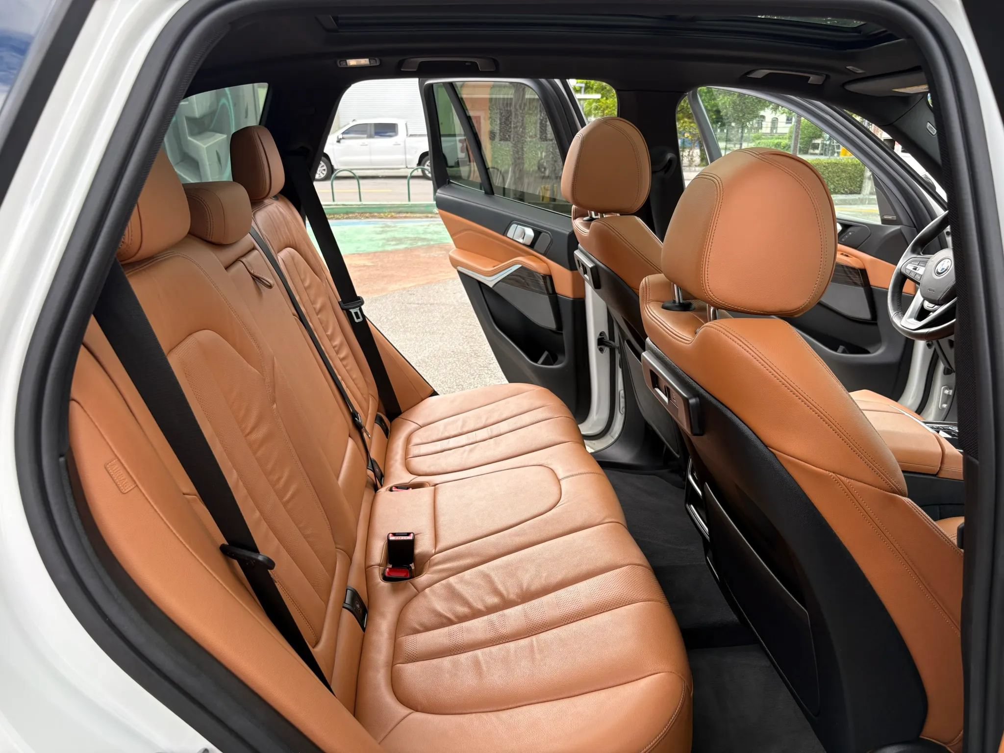 Used 2019 BMW X5 xDrive40i w/ Premium Package AWD/4WD image 22