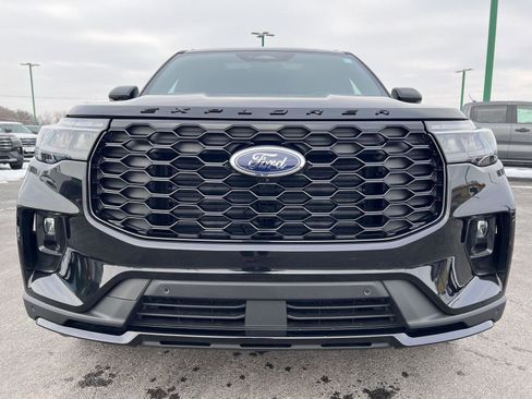 New 2026 Ford Explorer ST-Line image 14
