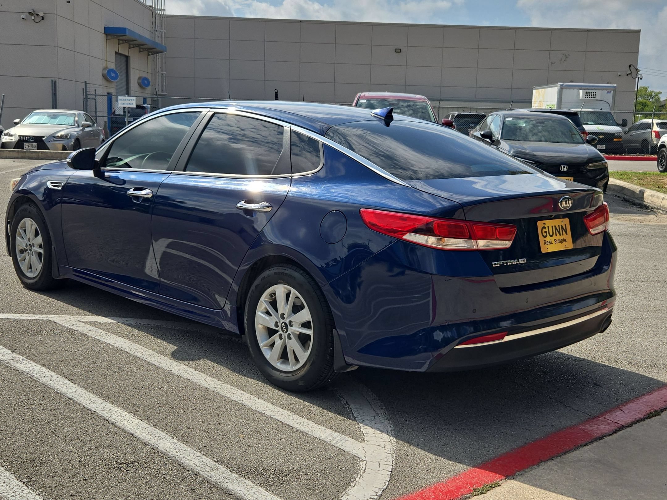 Used 2018 Kia Optima LX FWD image 5