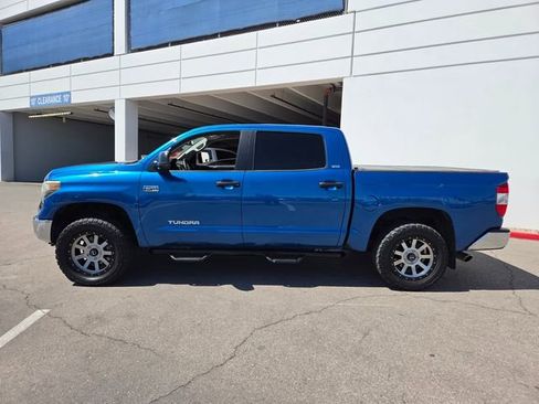 Used 2018 Toyota Tundra SR5 w/ SR5 Upgrade Package image 3