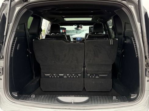 Used 2020 Chrysler Pacifica Limited FWD image 20