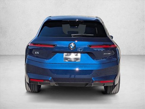 New 2026 BMW iX xDrive60 image 7