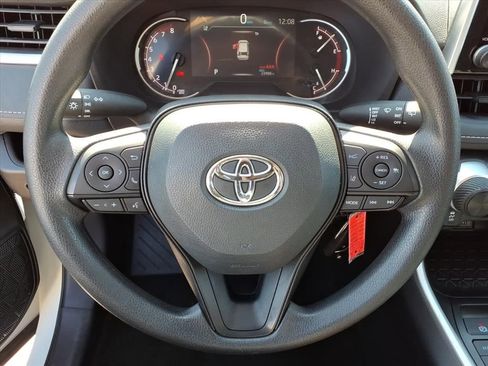 Certified 2025 Toyota RAV4 LE image 17