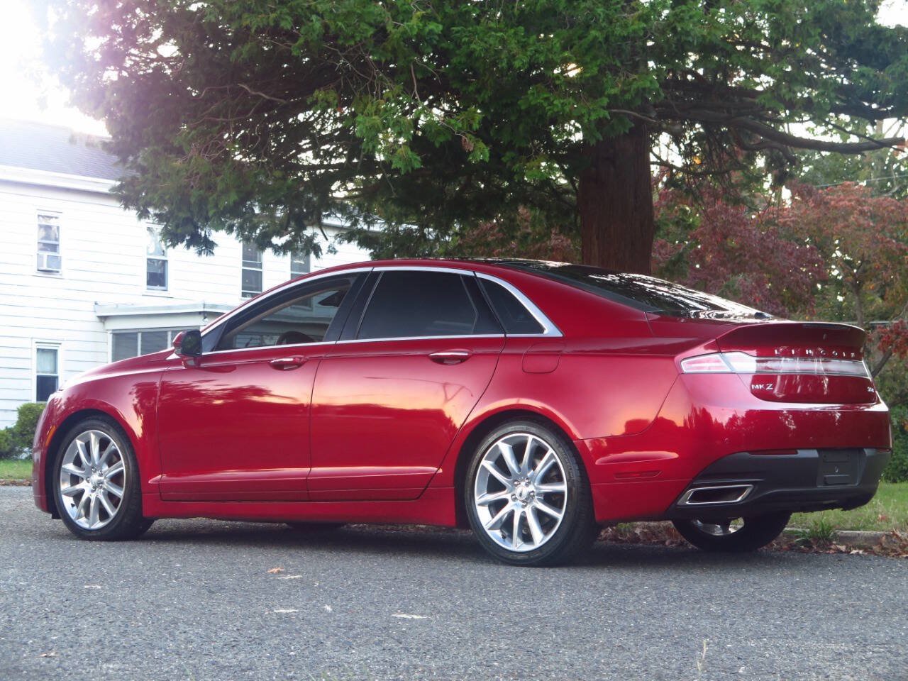 Used 2015 Lincoln MKZ Hybrid w/ Equipment Group 202A Reserve FWD image 3