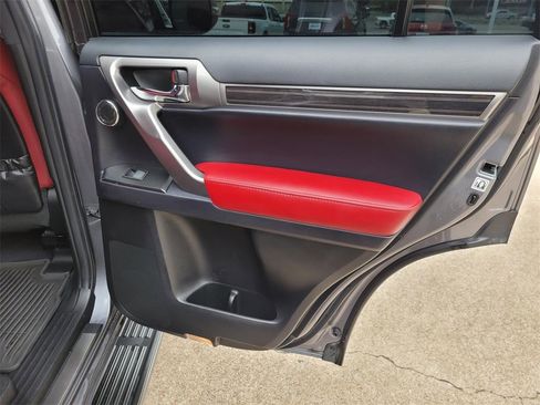 Used 2022 Lexus GX 460 Premium image 9