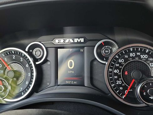 Used 2022 RAM 1500 Big Horn RWD image 16
