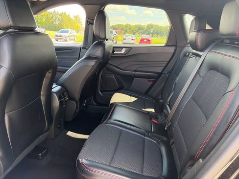 Used 2023 Ford Escape ST-Line AWD/4WD image 27