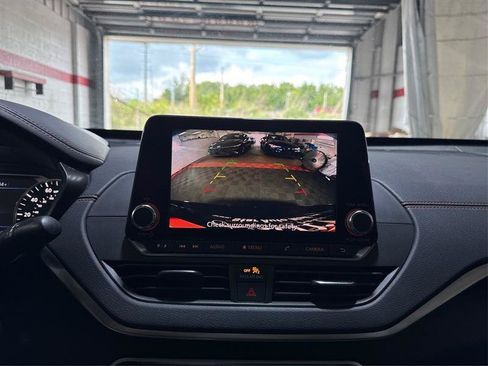 Used 2019 Nissan Altima 2.5 SR AWD/4WD image 34
