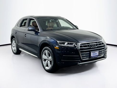 Used 2019 Audi Q5 2.0T Premium Plus w/ Premium Plus Package image 3