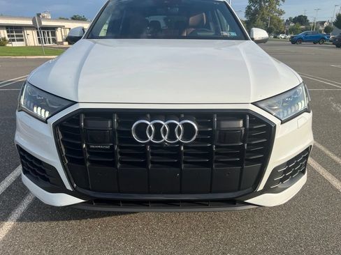 Used 2020 Audi Q7 3.0T Prestige w/ Prestige Package AWD/4WD image 2