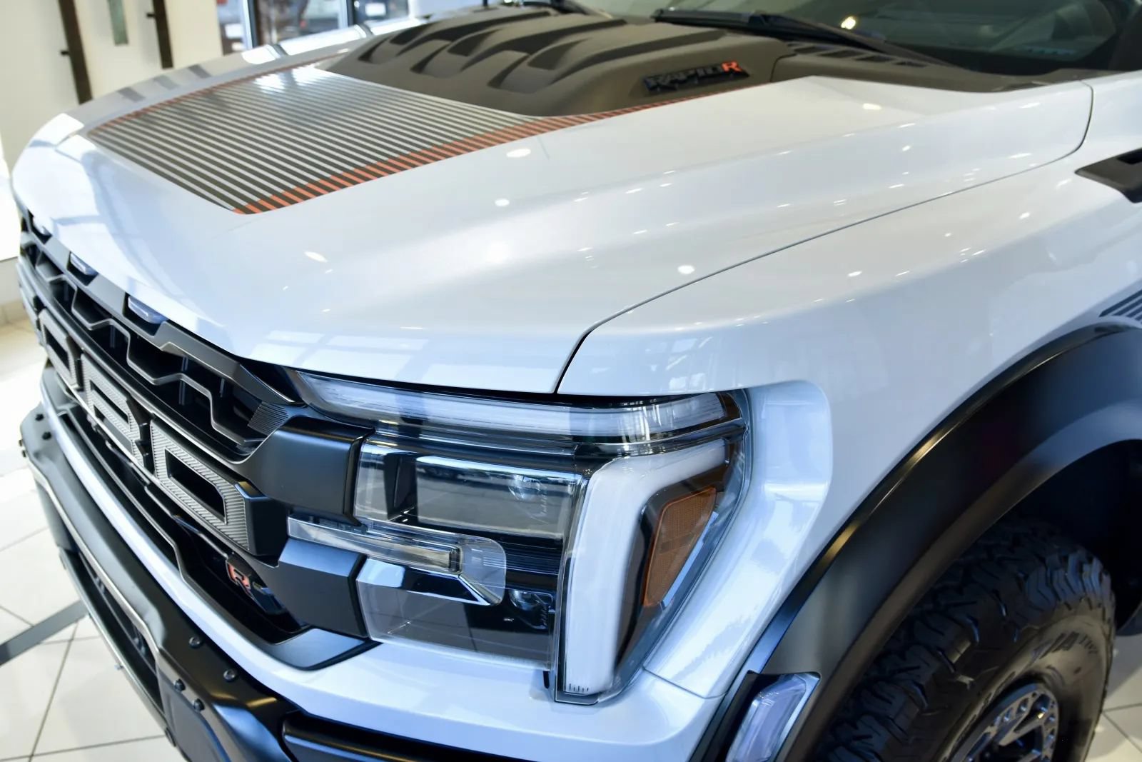 Used 2025 Ford F150 Raptor w/ Equipment Group 803A Raptor R AWD/4WD image 11