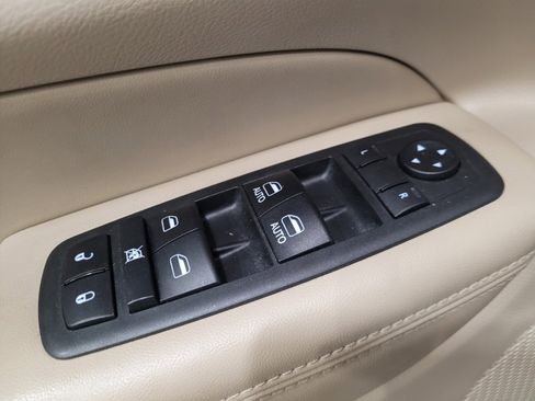 Used 2018 Jeep Grand Cherokee Limited AWD/4WD image 27