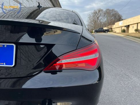 Used 2019 Mercedes-Benz CLA 250 w/ Premium Package image 14