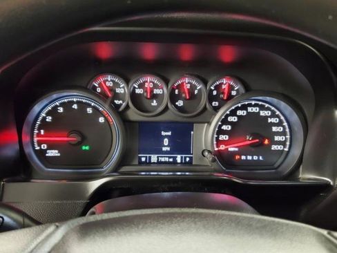 Used 2020 Chevrolet Silverado 1500 Custom w/ Custom Value Package image 16