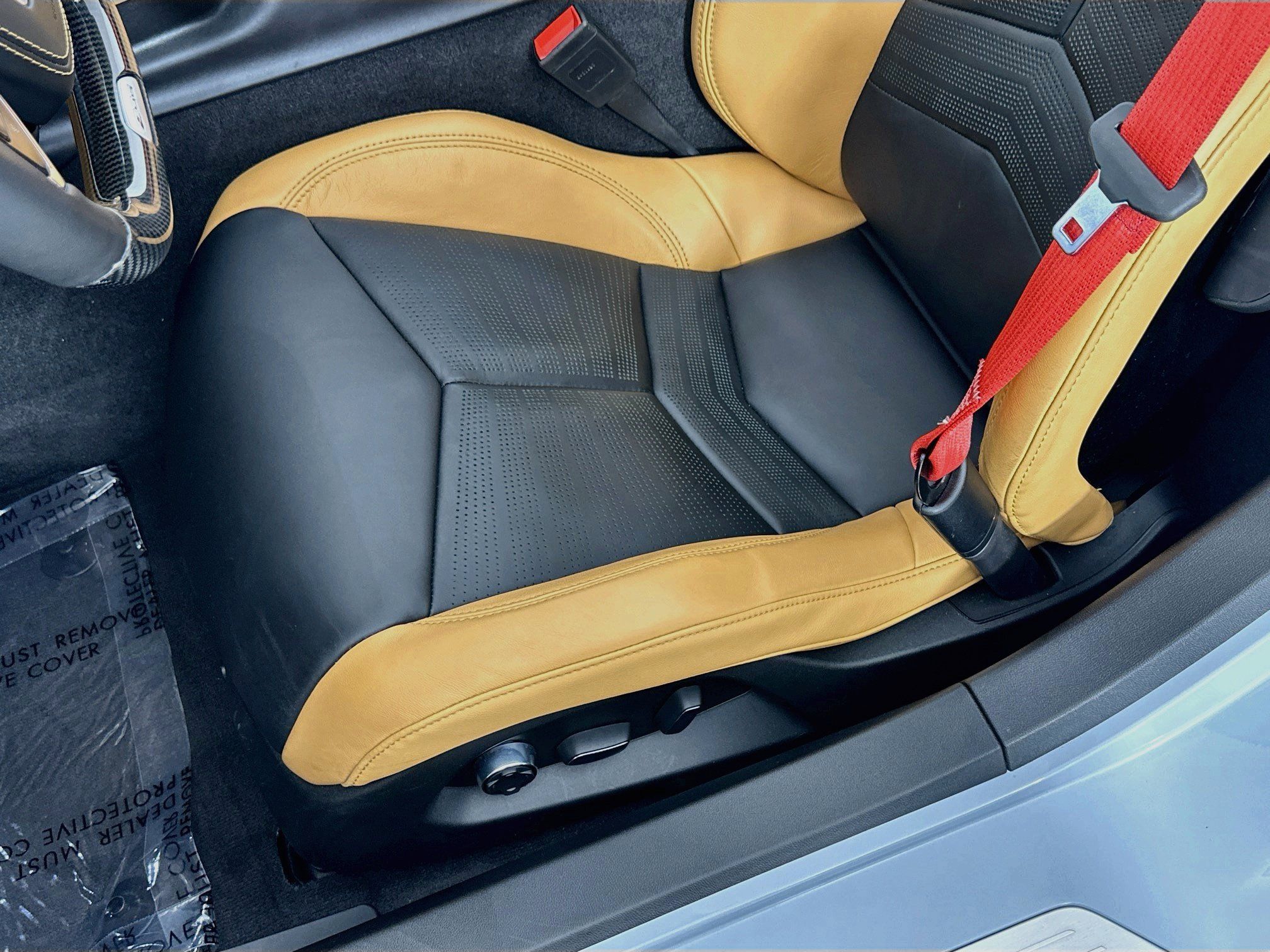 Used 2023 Chevrolet Corvette Z06 w/ Z07 Performance Package RWD image 18