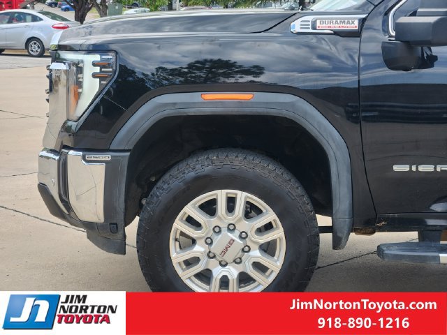 Used 2024 GMC Sierra 2500 SLT w/ SLT Premium Package AWD/4WD image 9