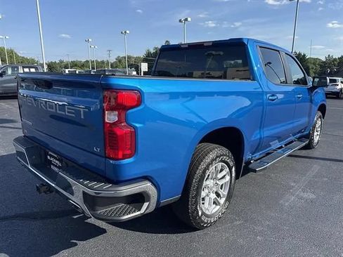 Used 2023 Chevrolet Silverado 1500 LT w/ Z71 Off-Road Package AWD/4WD image 6