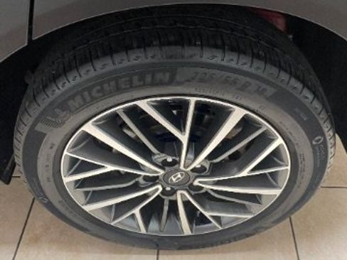 Used 2021 Hyundai Tucson Limited AWD/4WD image 23