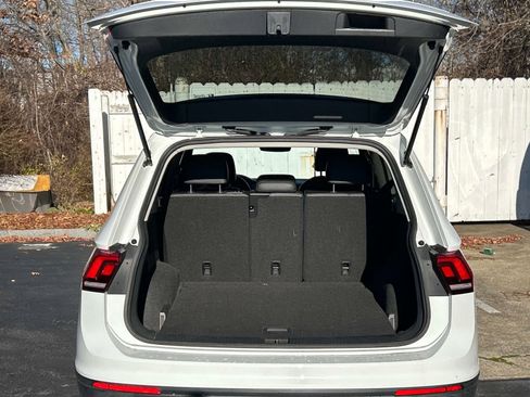 Used 2018 Volkswagen Tiguan SEL Premium image 6