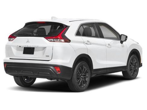 New 2025 Mitsubishi Eclipse Cross LE image 3