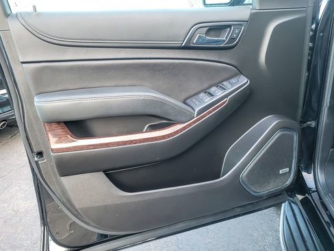 Certified 2019 GMC Yukon SLE w/ SLE Value Package AWD/4WD image 15