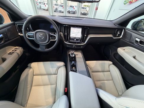 New 2026 Volvo V60 B5 Cross Country Ultra w/ Protection Package Premier image 17