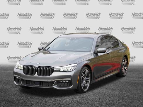 Used 2019 BMW 740i w/ Executive Package image 5