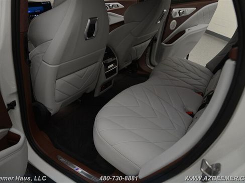 Used 2024 BMW XM AWD/4WD image 29
