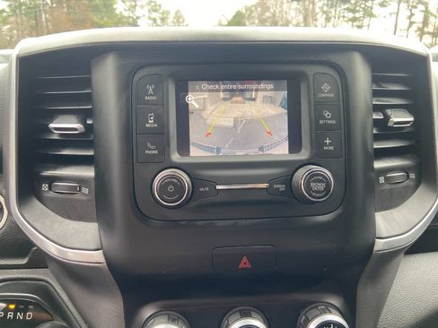 Used 2019 RAM 1500 Big Horn AWD/4WD image 15