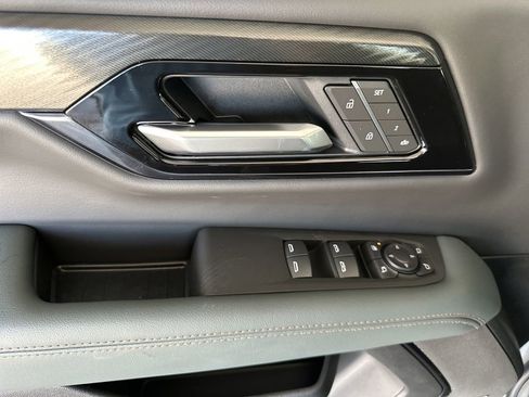 New 2026 GMC Yukon XL AT4 w/ AT4 Premium Plus Package AWD/4WD image 11