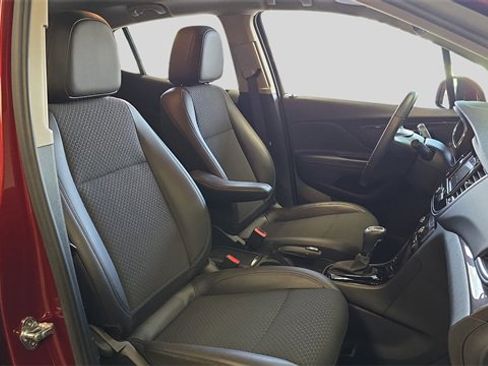 Used 2022 Buick Encore Preferred w/ Safety Package image 12