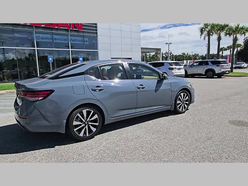 Used 2024 Nissan Sentra SV w/ SV Premium Package FWD image 35