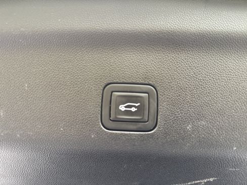 Used 2024 GMC Yukon AT4 w/ AT4 Premium Package AWD/4WD image 35