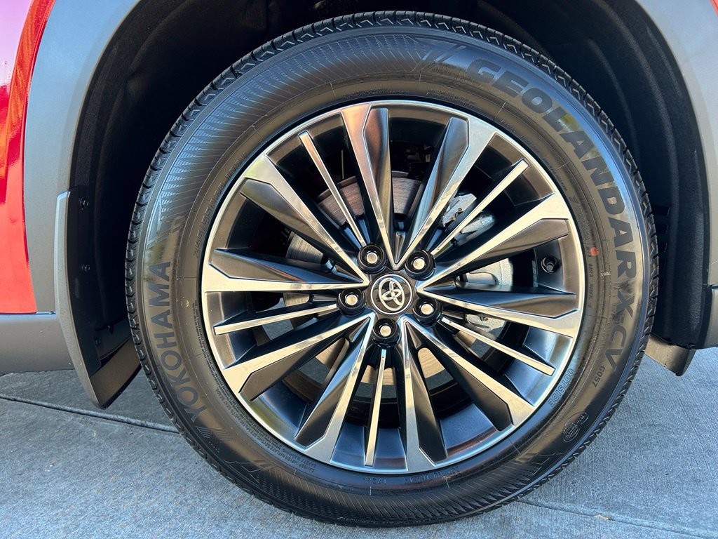 Used 2026 Toyota Grand Highlander AWD Hybrid image 33