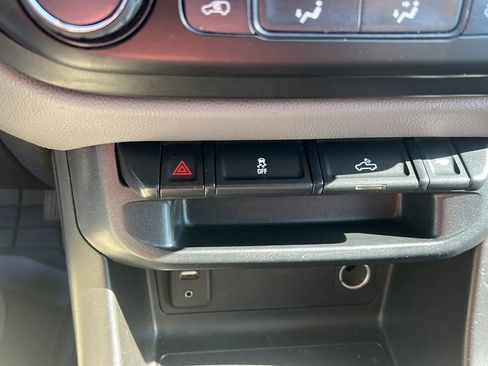 Used 2017 Chevrolet Colorado W/T w/ WT Convenience Package image 24