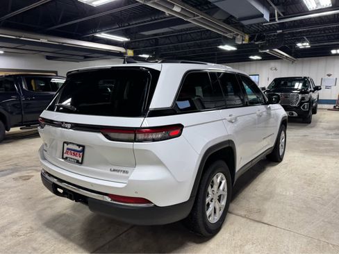 Used 2024 Jeep Grand Cherokee Limited w/ Trailer Tow Package image 4