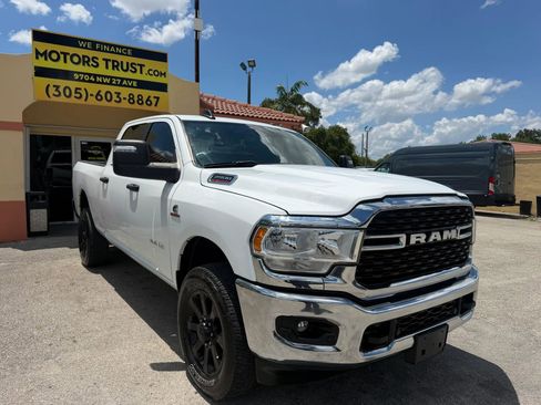 Used 2024 RAM 2500 Big Horn w/ Off Road Package AWD/4WD image 8