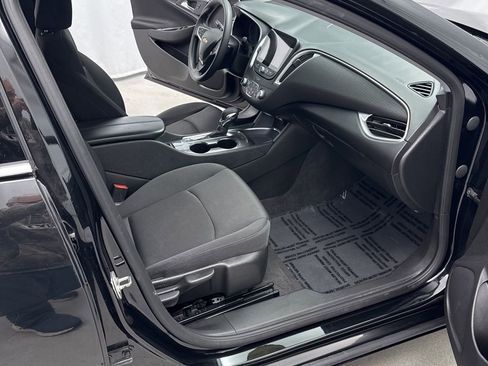 Used 2024 Chevrolet Malibu LT image 29