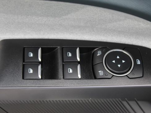 New 2025 Ford Maverick XLT w/ XLT Luxury Package FWD image 18