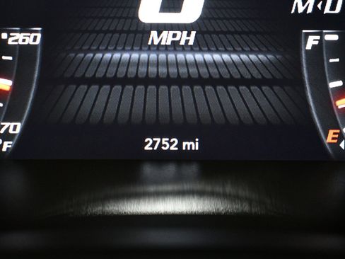 Used 2022 Dodge Challenger R/T Scat Pack RWD image 26