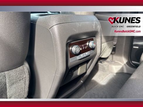 Used 2025 GMC Acadia Elevation AWD/4WD image 34