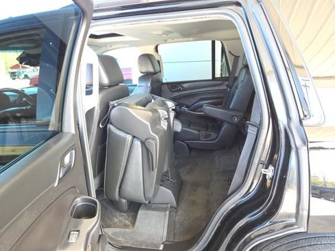 Used 2018 Chevrolet Tahoe LT w/ RST Edition image 28