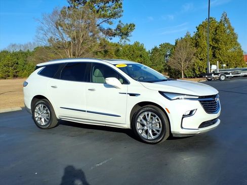 Used 2023 Buick Enclave Essence w/ Experience Buick Package image 1