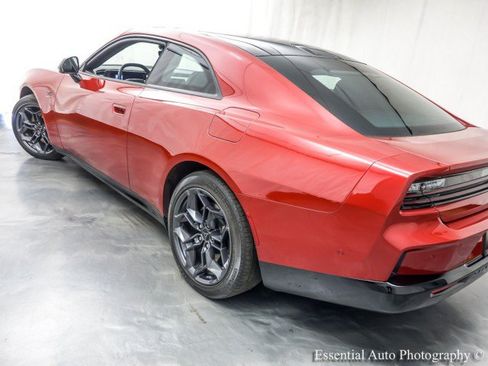 Used 2025 Dodge Charger Daytona R/T w/ Sun & Sound Package AWD/4WD image 10